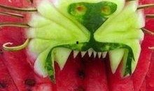 奇怪蛇带你吃瓜,跟随奇怪蛇的脚步，探寻神秘瓜果之旅