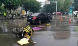 小哥车祸现场吃瓜视频,视频记录惊人一幕