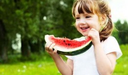 成人礼小说吃瓜,吃瓜群众眼中的青春盛宴