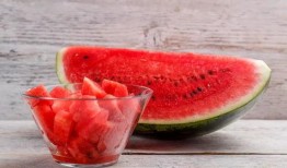 吃瓜群众台湾草莓冰,夏日消暑新宠，甜蜜滋味引爆味蕾