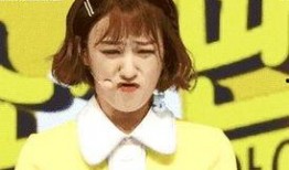 女人发吃瓜表情包,揭秘女性“吃瓜”表情包背后的社交心理