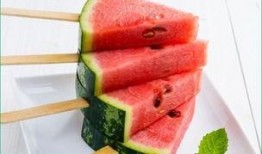 深夜来月经吃瓜