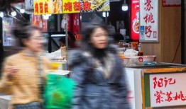 五一广场吃瓜事件,一场引发热议的街头冲突纪实